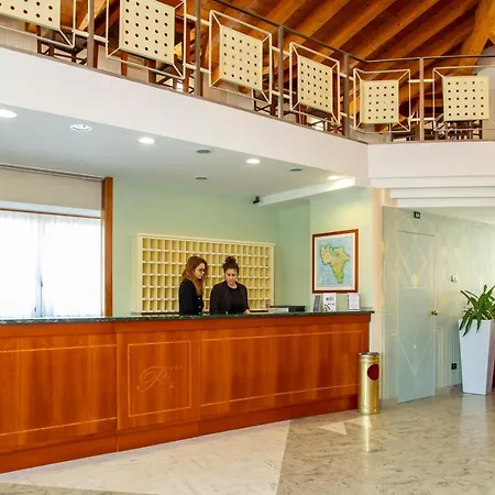 Lvg Collection - Riz Hotell 3*