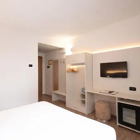 Hotell Lvg Collection - Riz San Genesio ed Uniti
