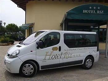 Lvg Collection - Riz Hotel