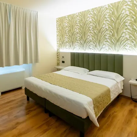 Lvg Collection - Riz Hotel 3*